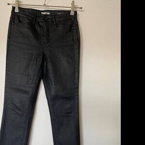 Pantalon noir à jambes droites